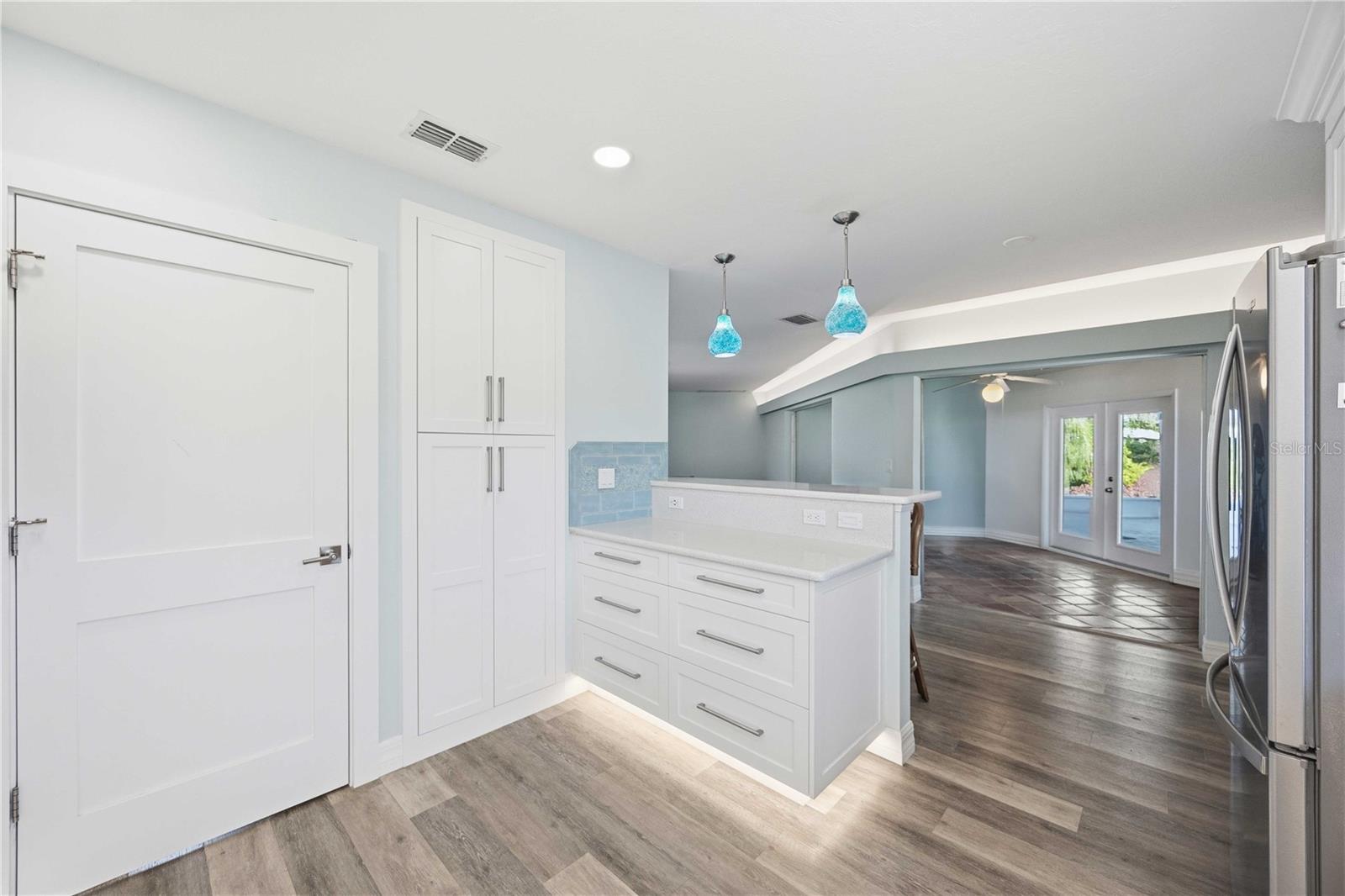 917 CHURCH ST — photo 25