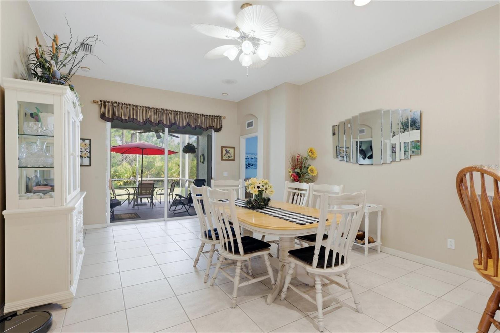 1528 SCARLETT AVE — photo 3