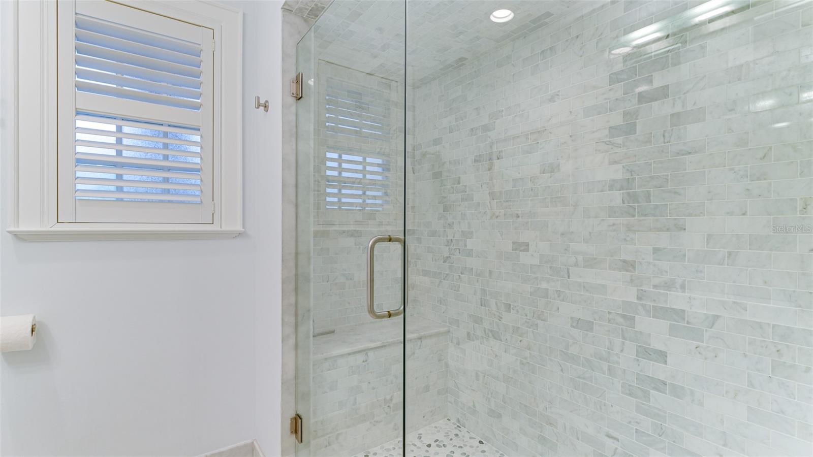 51 MACEWEN DR #5 — photo 21