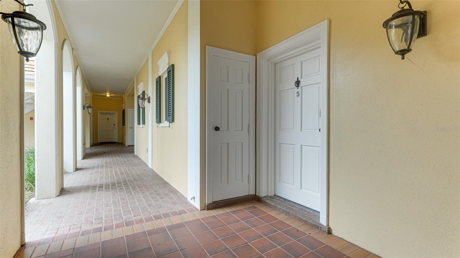 51 MACEWEN DR #5 — photo 4