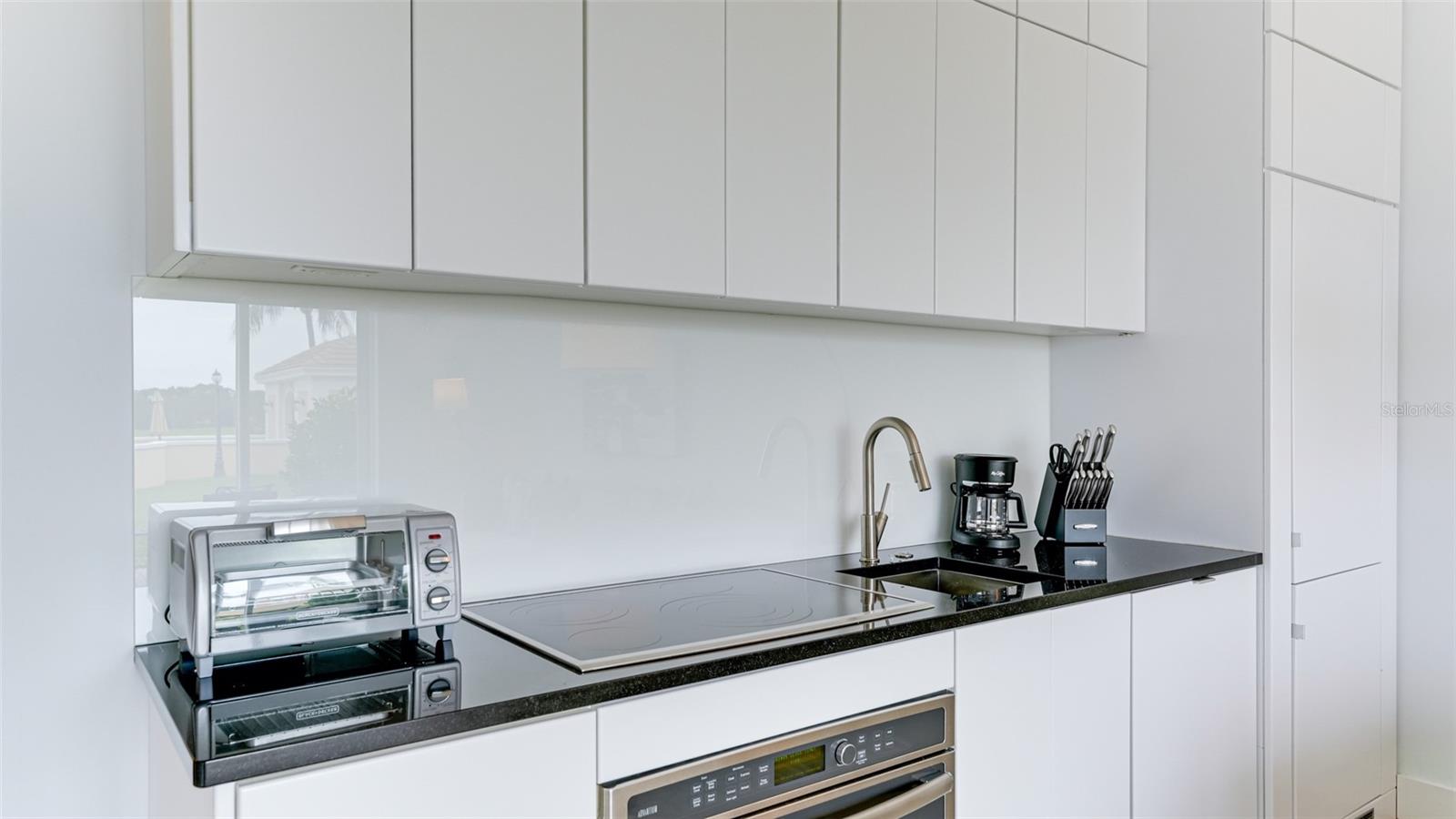 51 MACEWEN DR #5 — photo 14