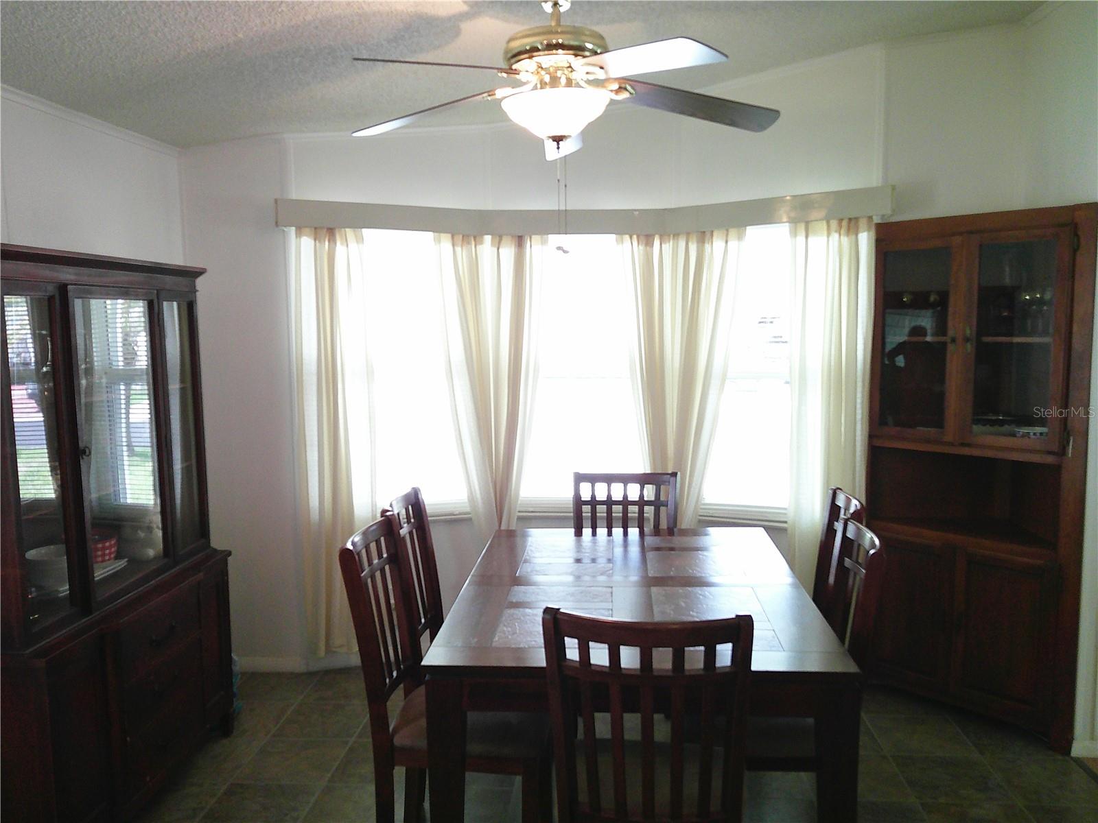 3205 HICKORY DR — photo 11