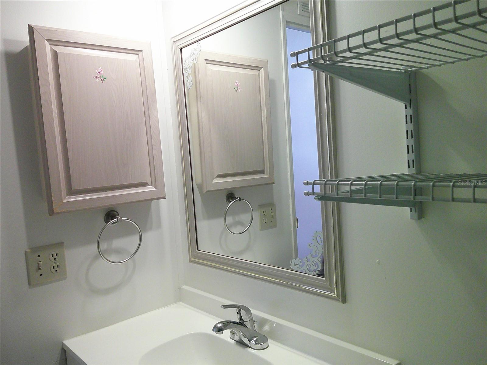 3205 HICKORY DR — photo 13