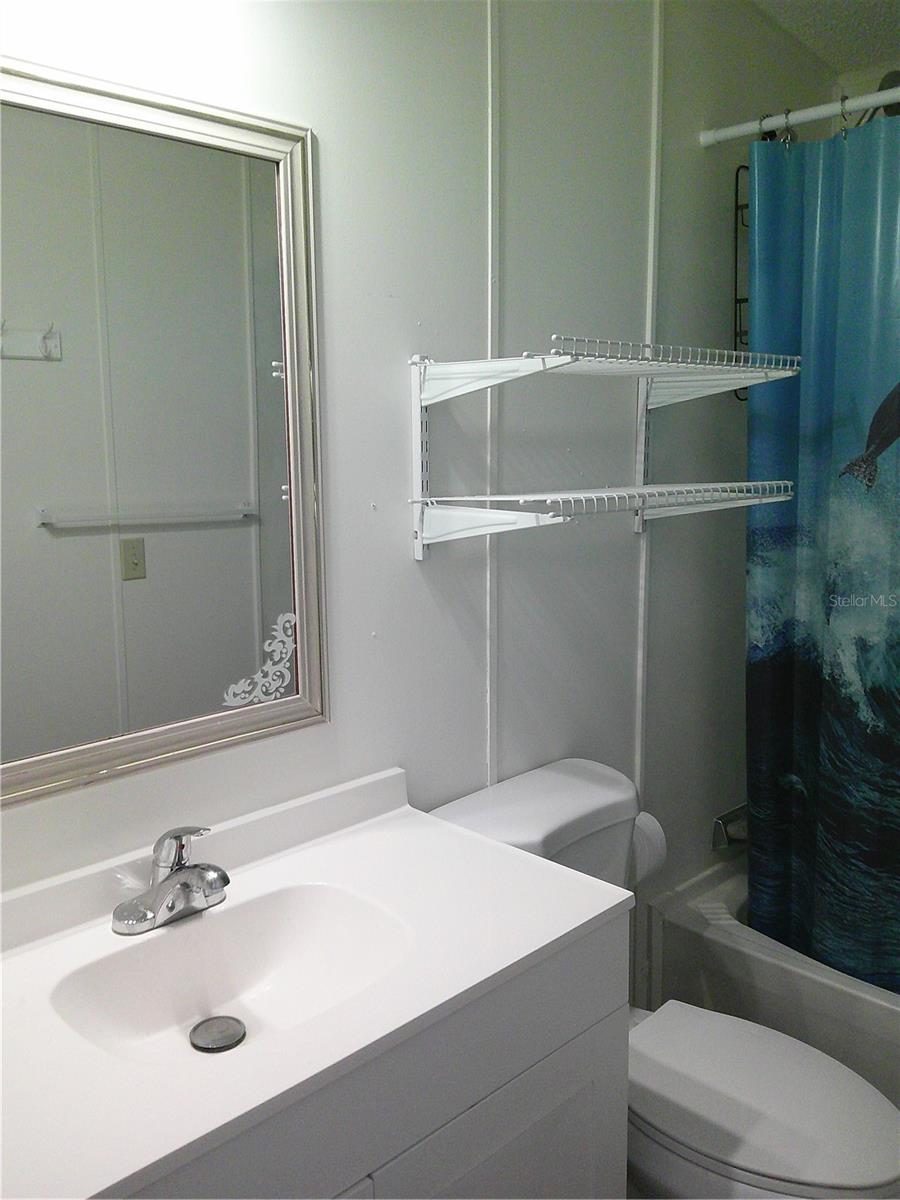 3205 HICKORY DR — photo 14