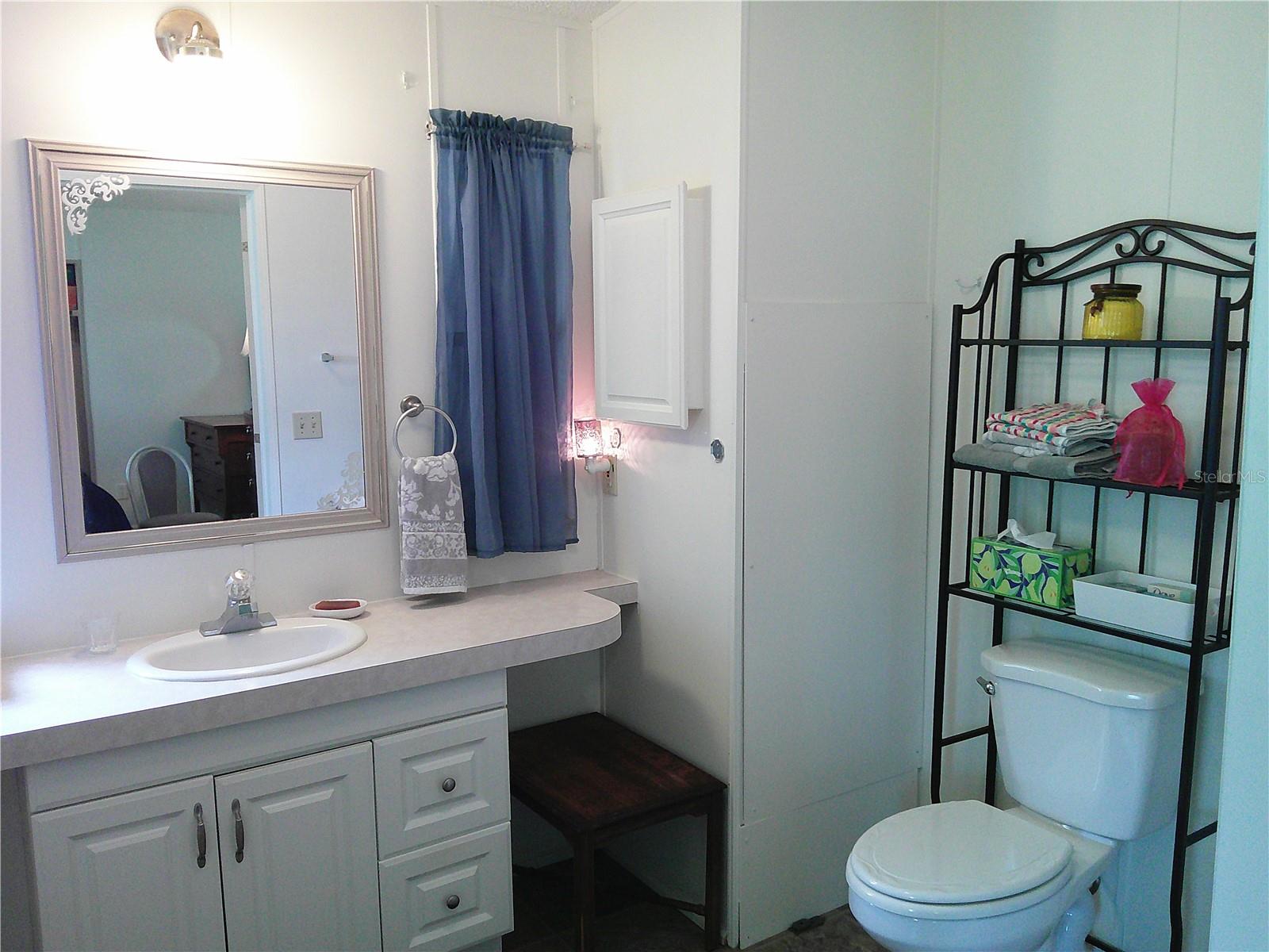 3205 HICKORY DR — photo 22