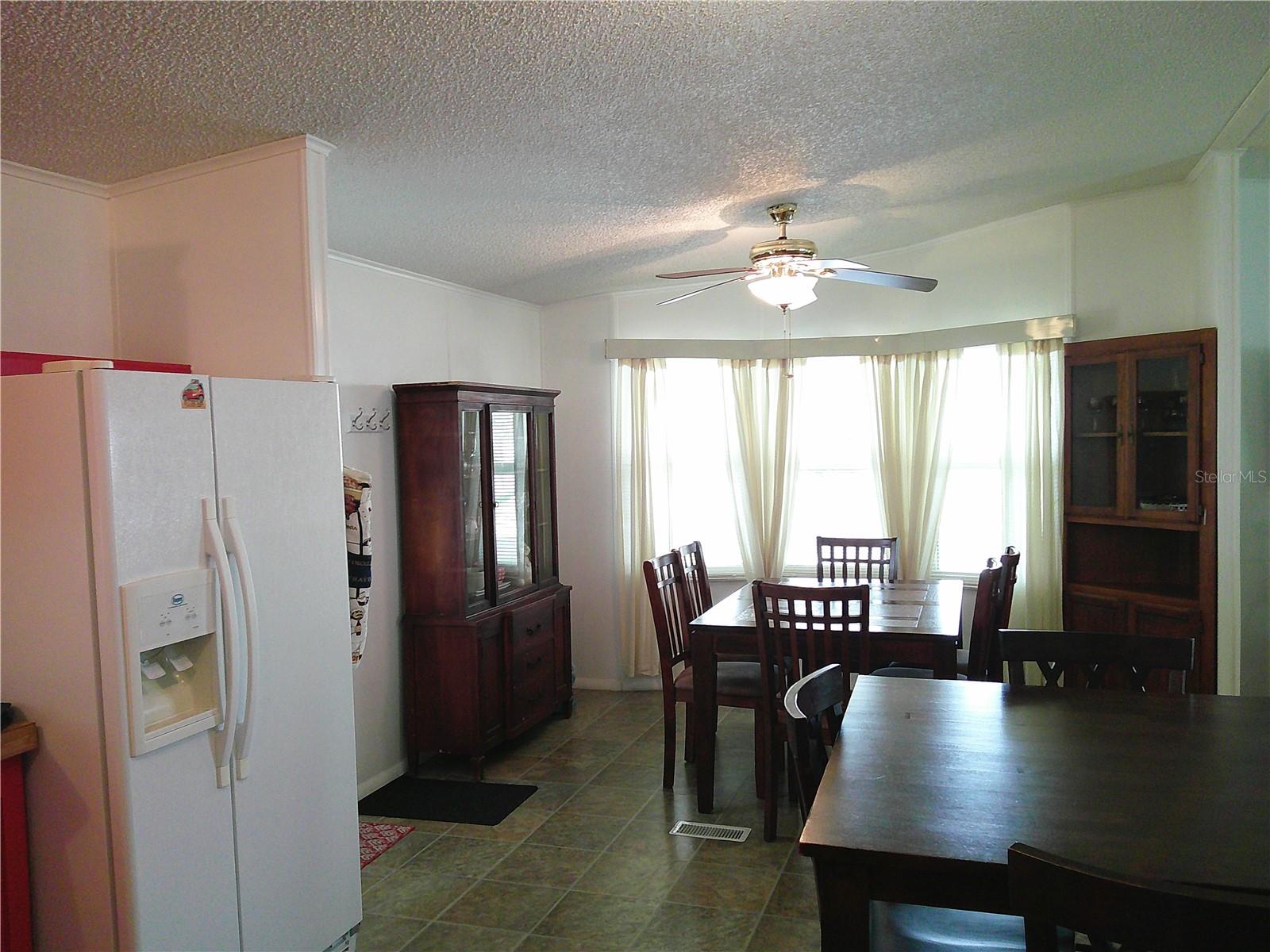 3205 HICKORY DR — photo 10