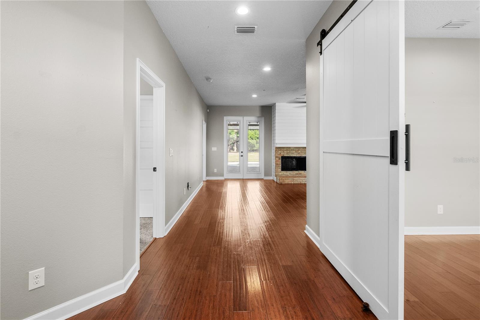 14805 US-301 N — photo 18
