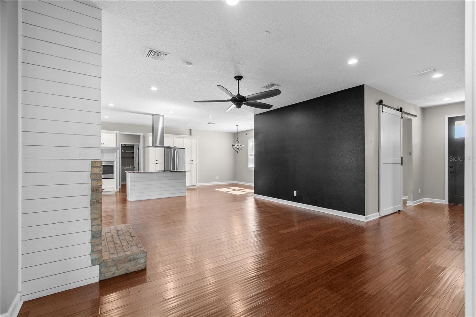 14805 US-301 N — photo 35