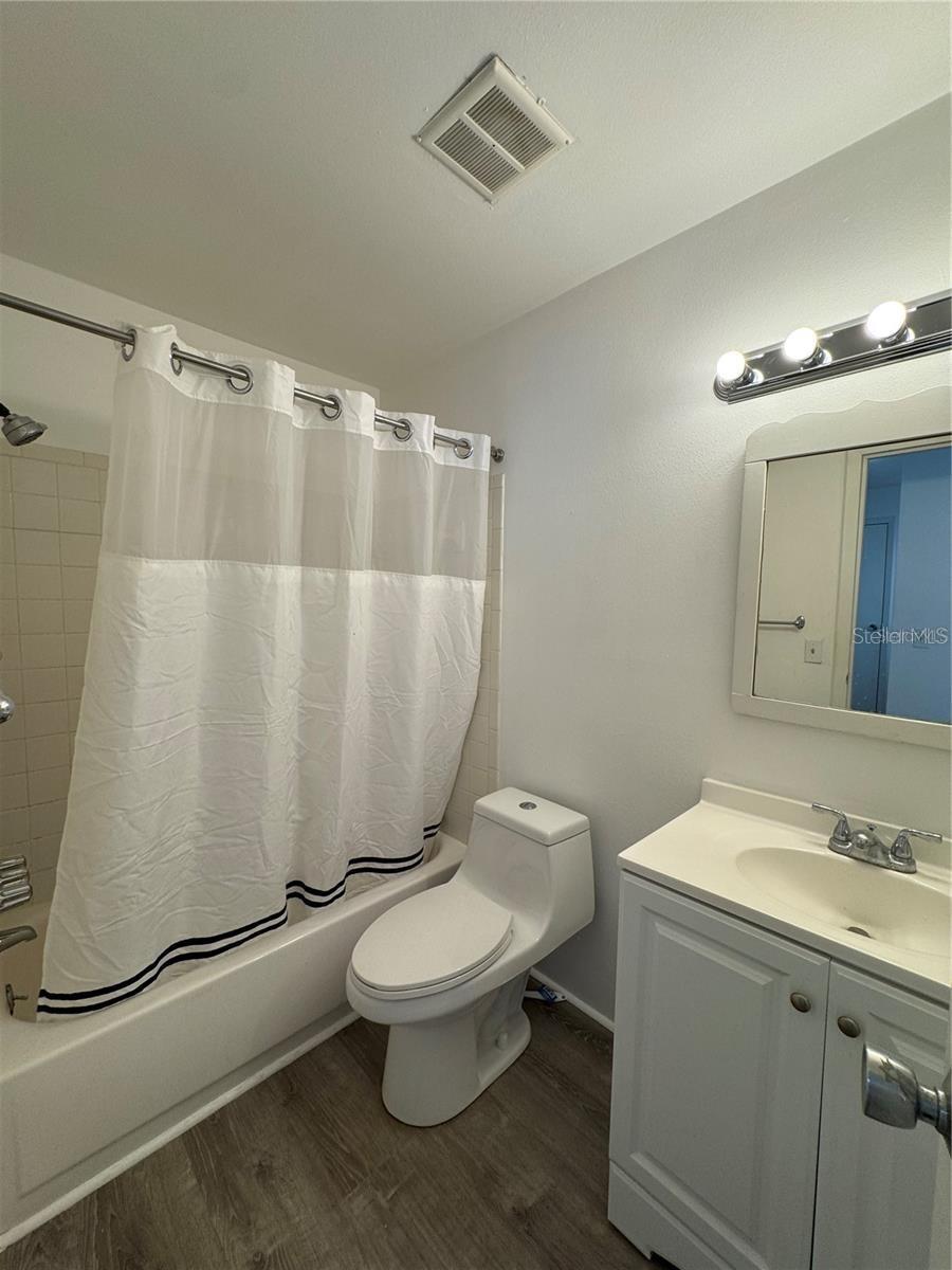 2632 HIDDEN LAKE DR N #E — photo 15