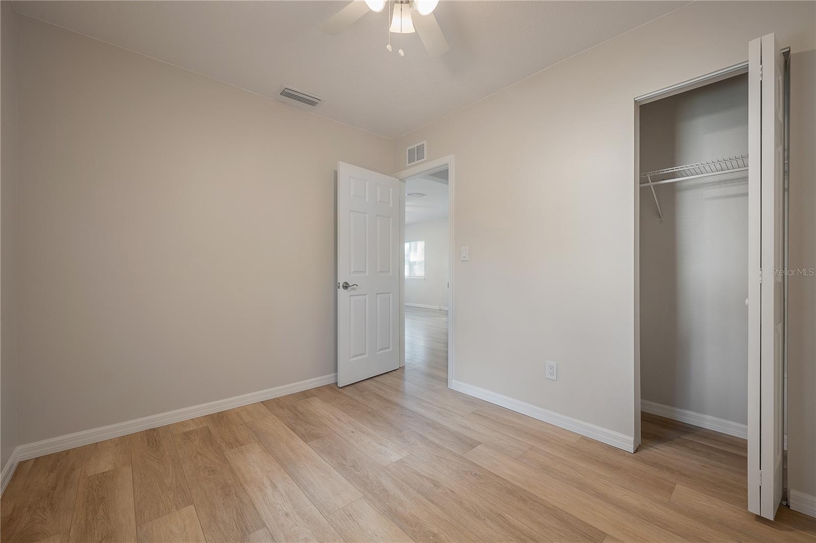2307 E OSBORNE AVE — photo 15