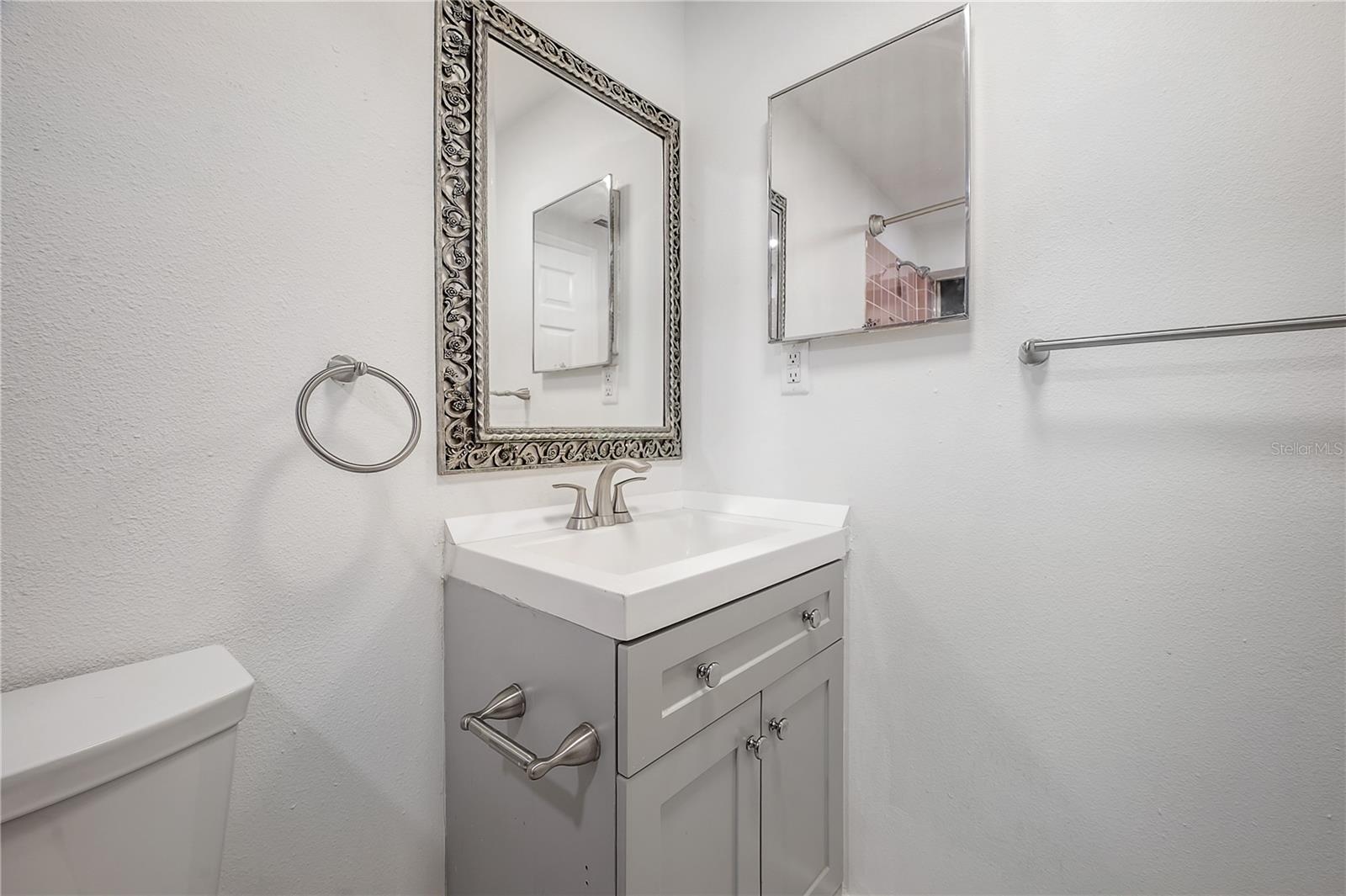 2307 E OSBORNE AVE — photo 25
