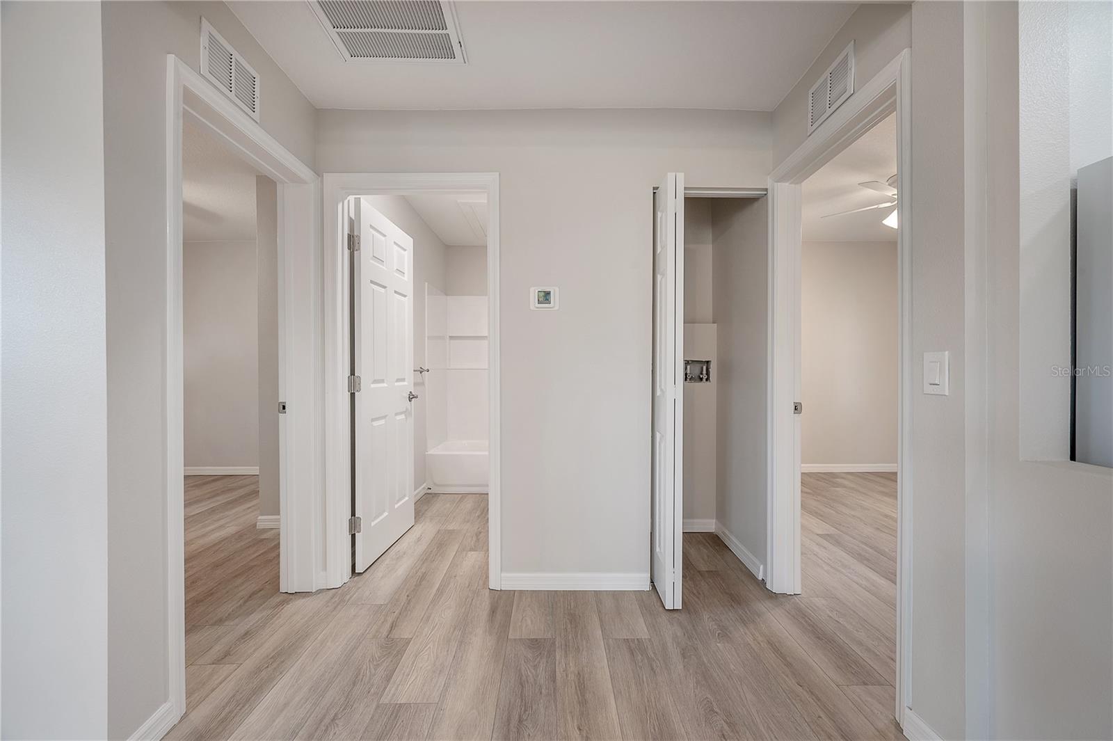 2307 E OSBORNE AVE — photo 13