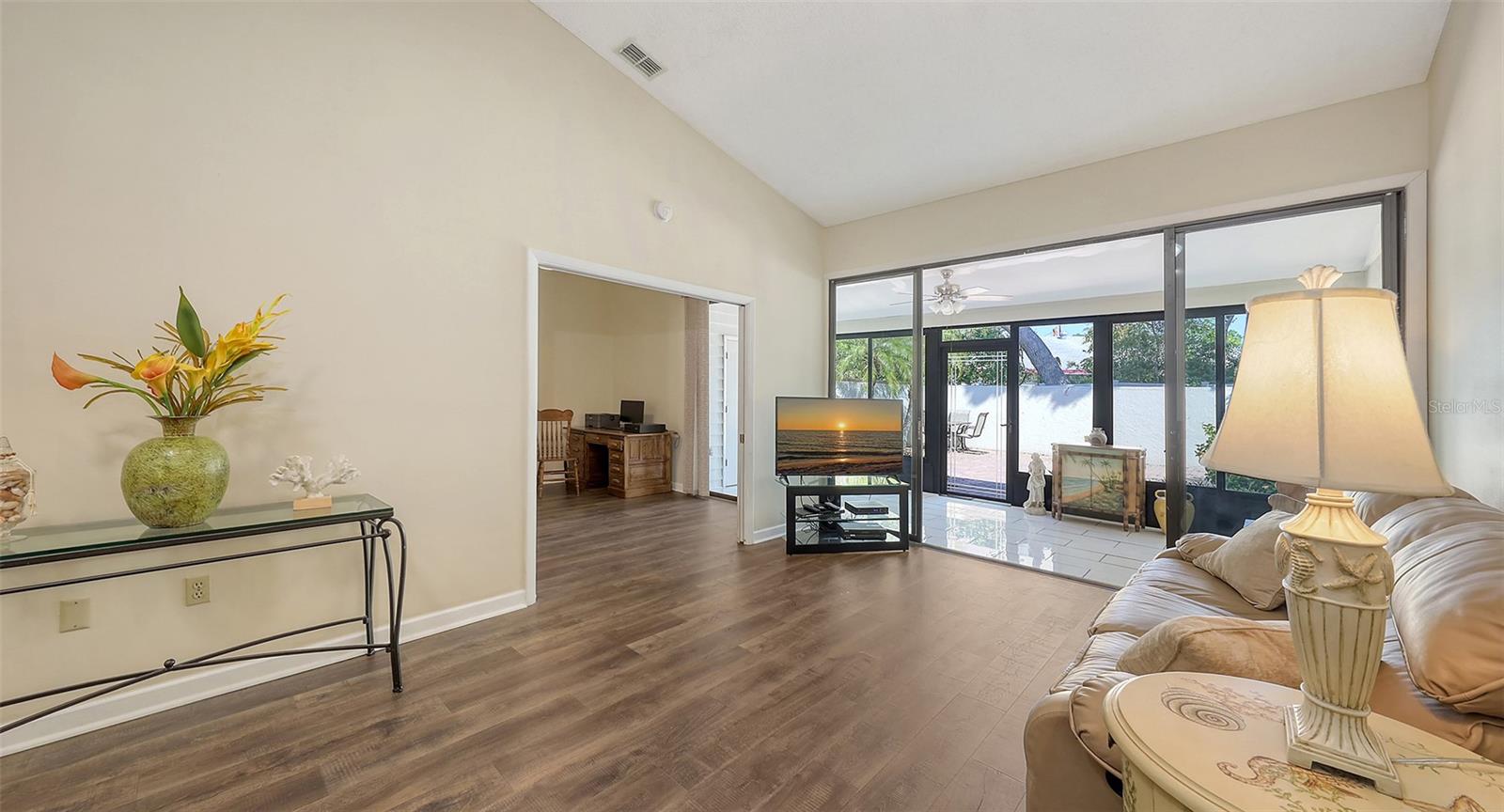 4423 PARK LAKE TER N — photo 11