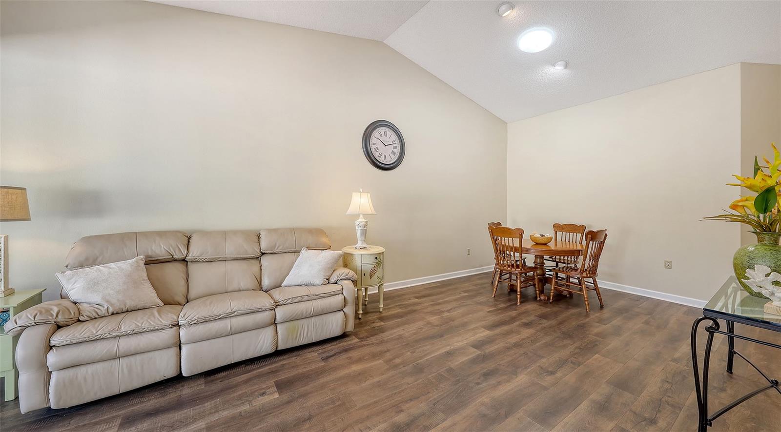 4423 PARK LAKE TER N — photo 18