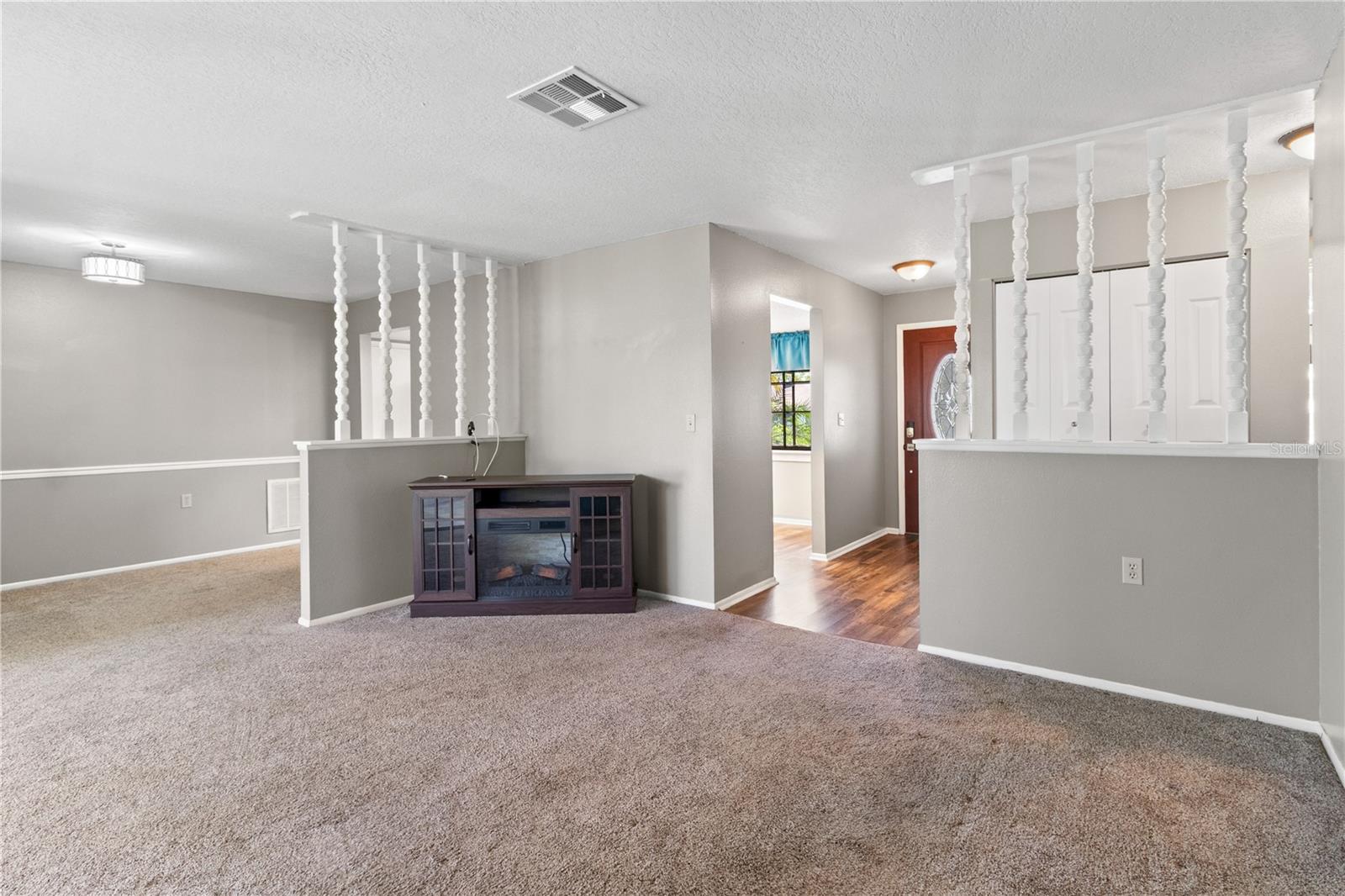 10616 SPRINGWOOD DR — photo 14