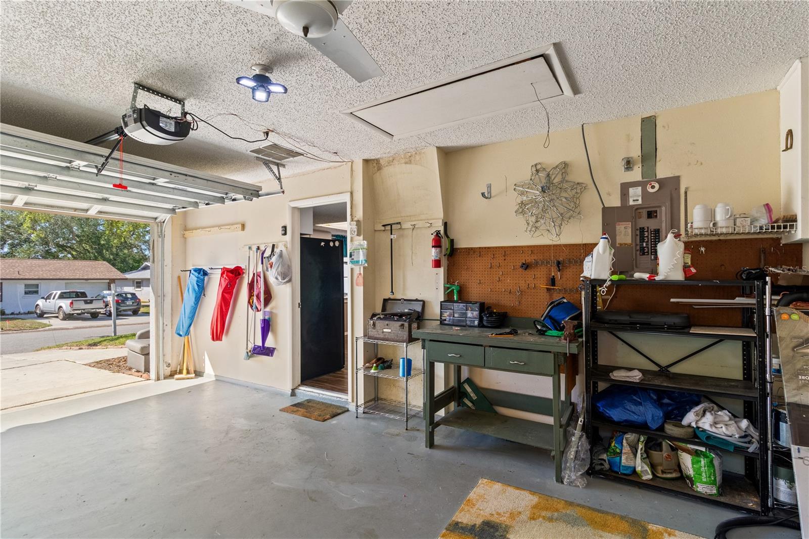 10616 SPRINGWOOD DR — photo 37