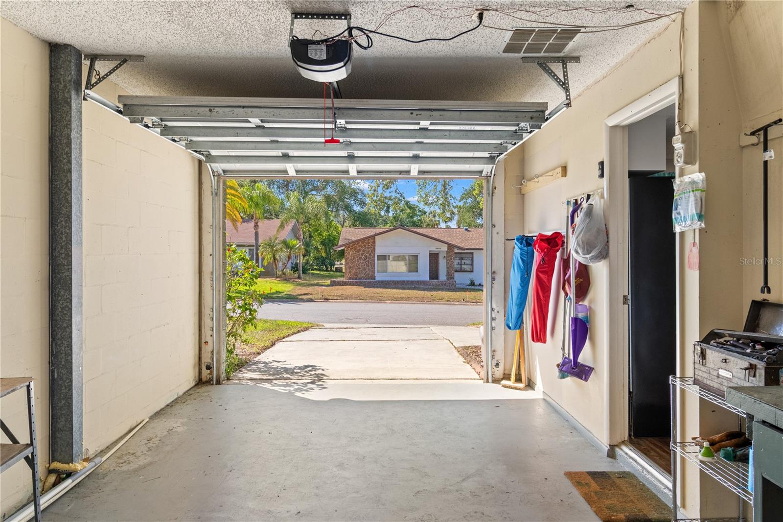 10616 SPRINGWOOD DR — photo 35