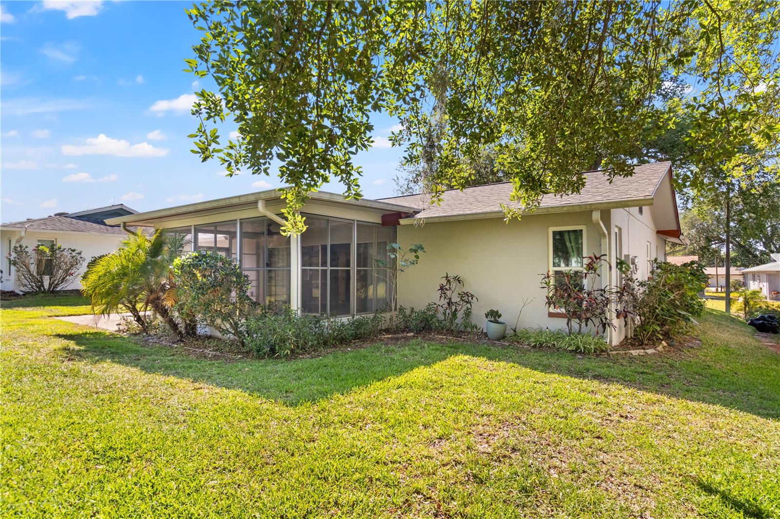 10616 SPRINGWOOD DR — photo 33