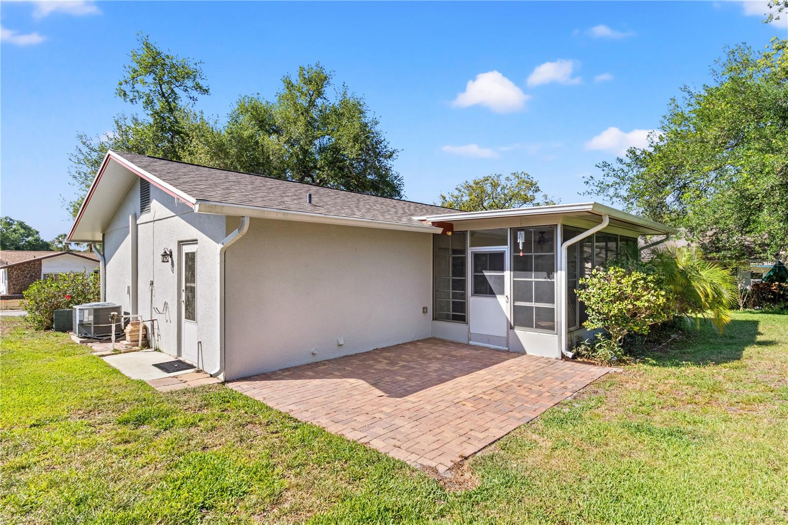 10616 SPRINGWOOD DR — photo 29