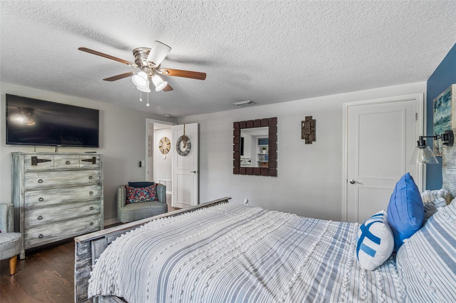 4528 W WOODMERE RD — photo 45
