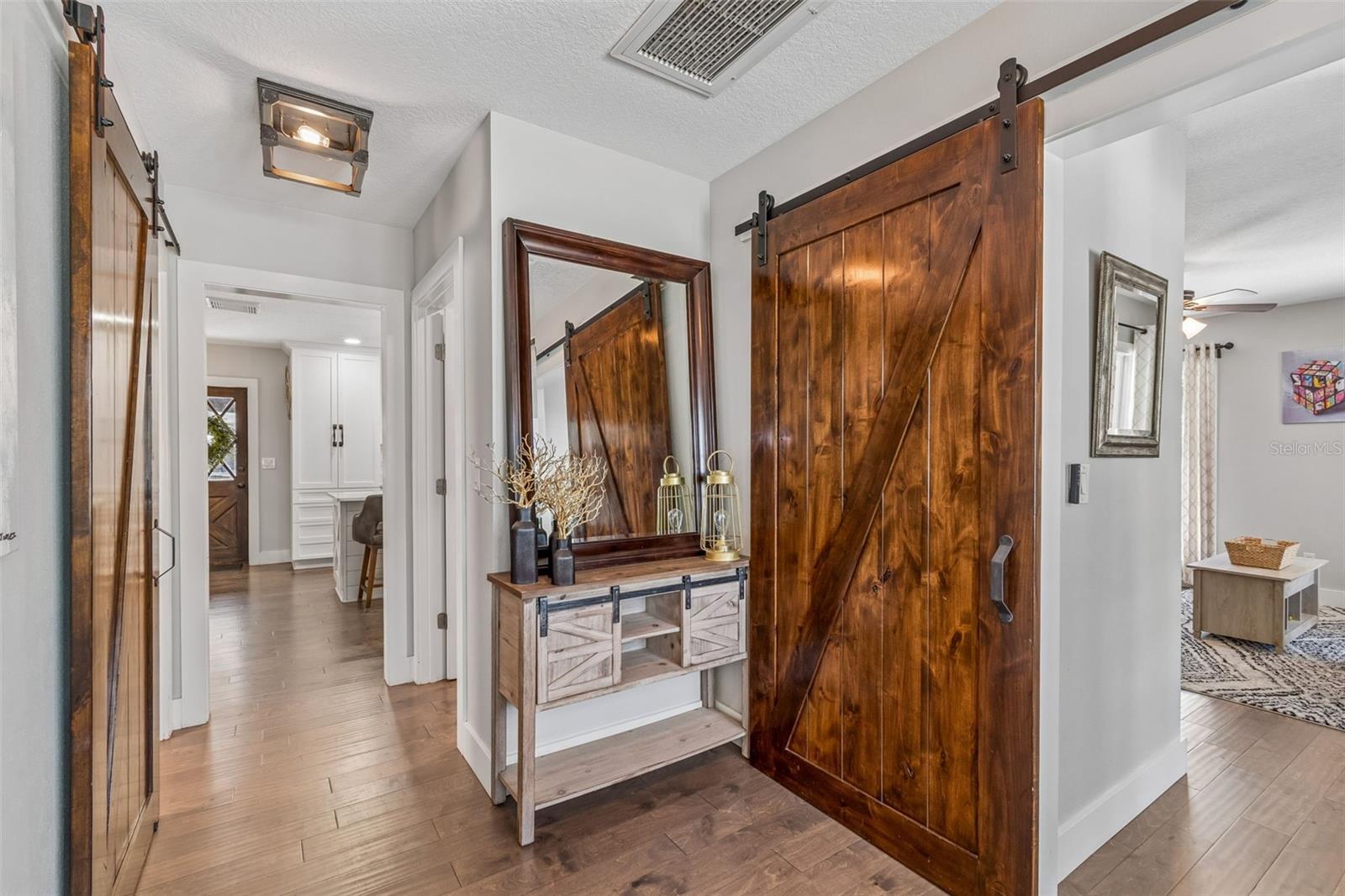 4528 W WOODMERE RD — photo 10