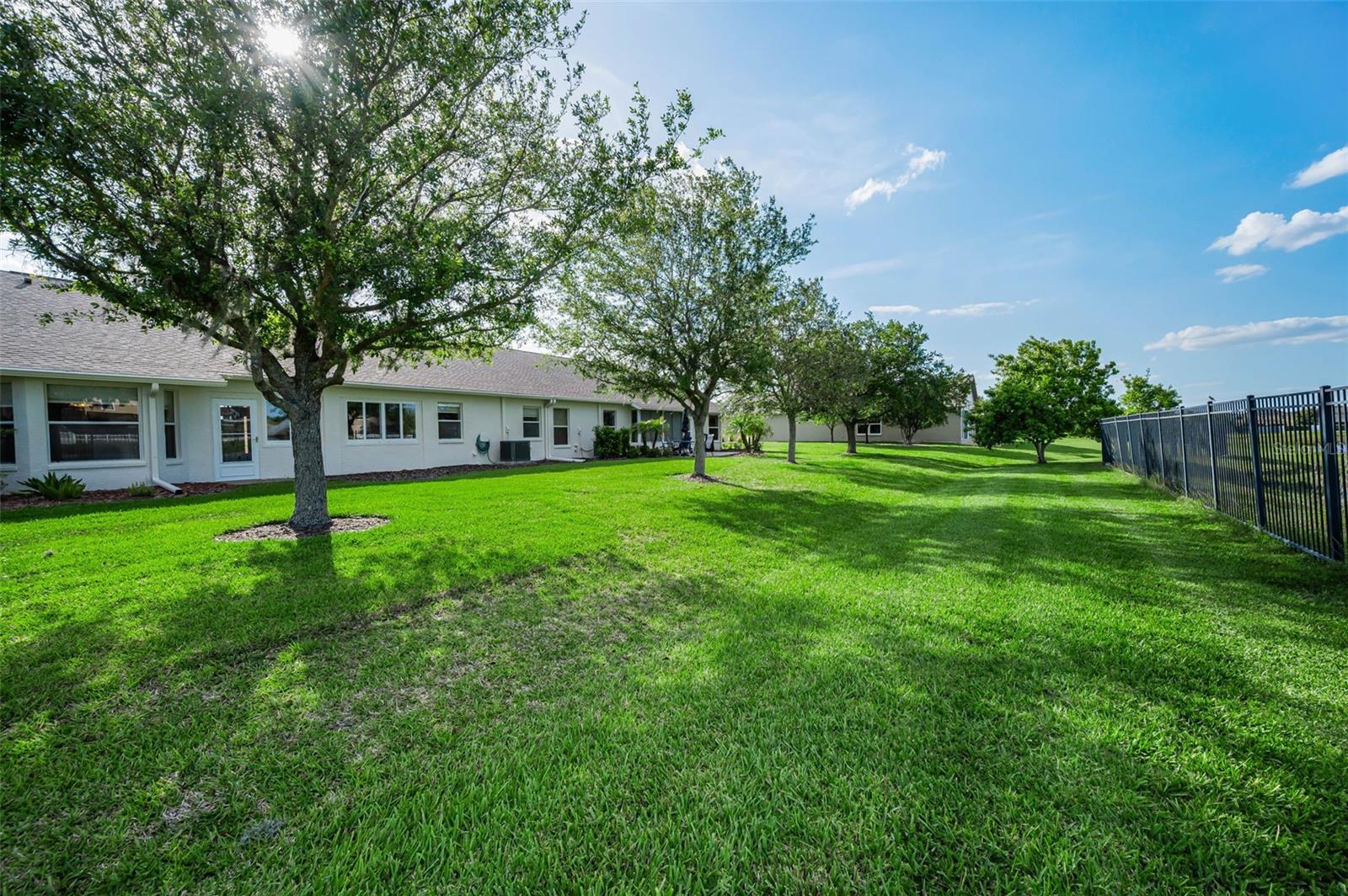1933 ARBOR KNOLL LOOP — photo 48