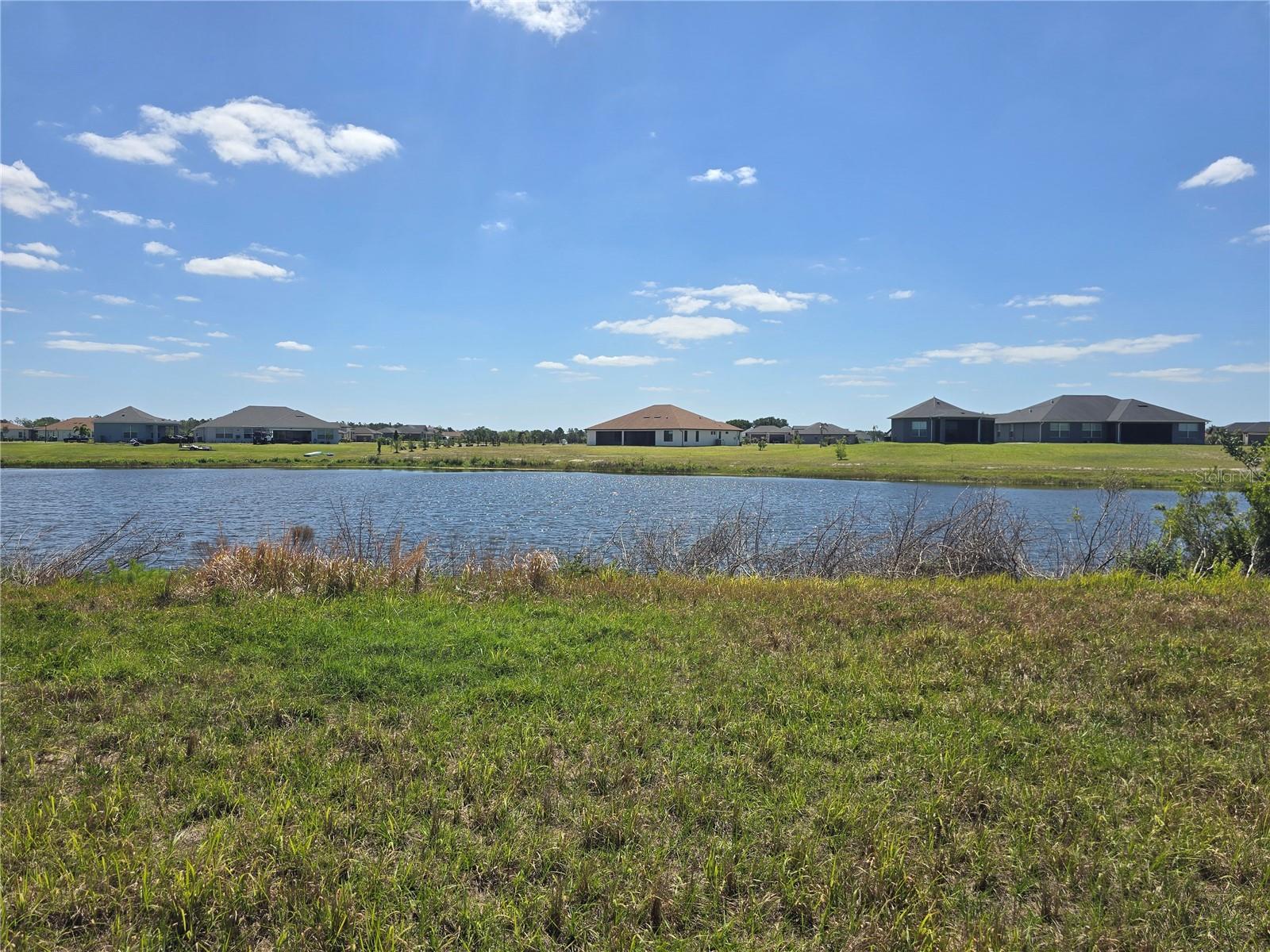 5247 LAKE VENICE DR — photo 2