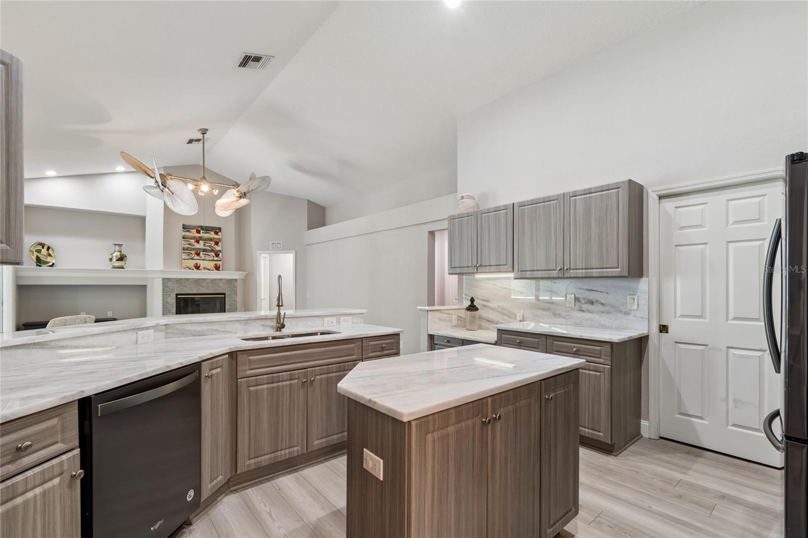 4227 AUSTON WAY — photo 7