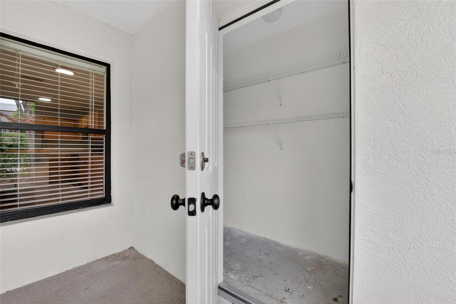2605 OLEANDER LAKES DR — photo 46