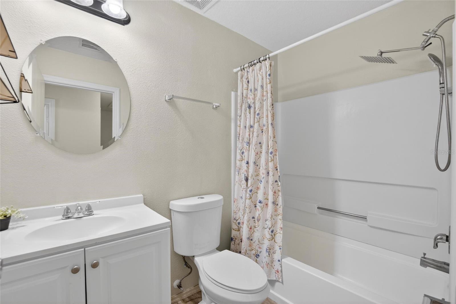 2605 OLEANDER LAKES DR — photo 33