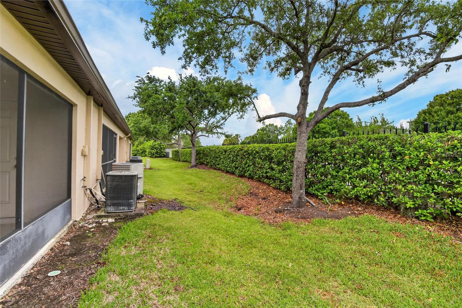 2605 OLEANDER LAKES DR — photo 53