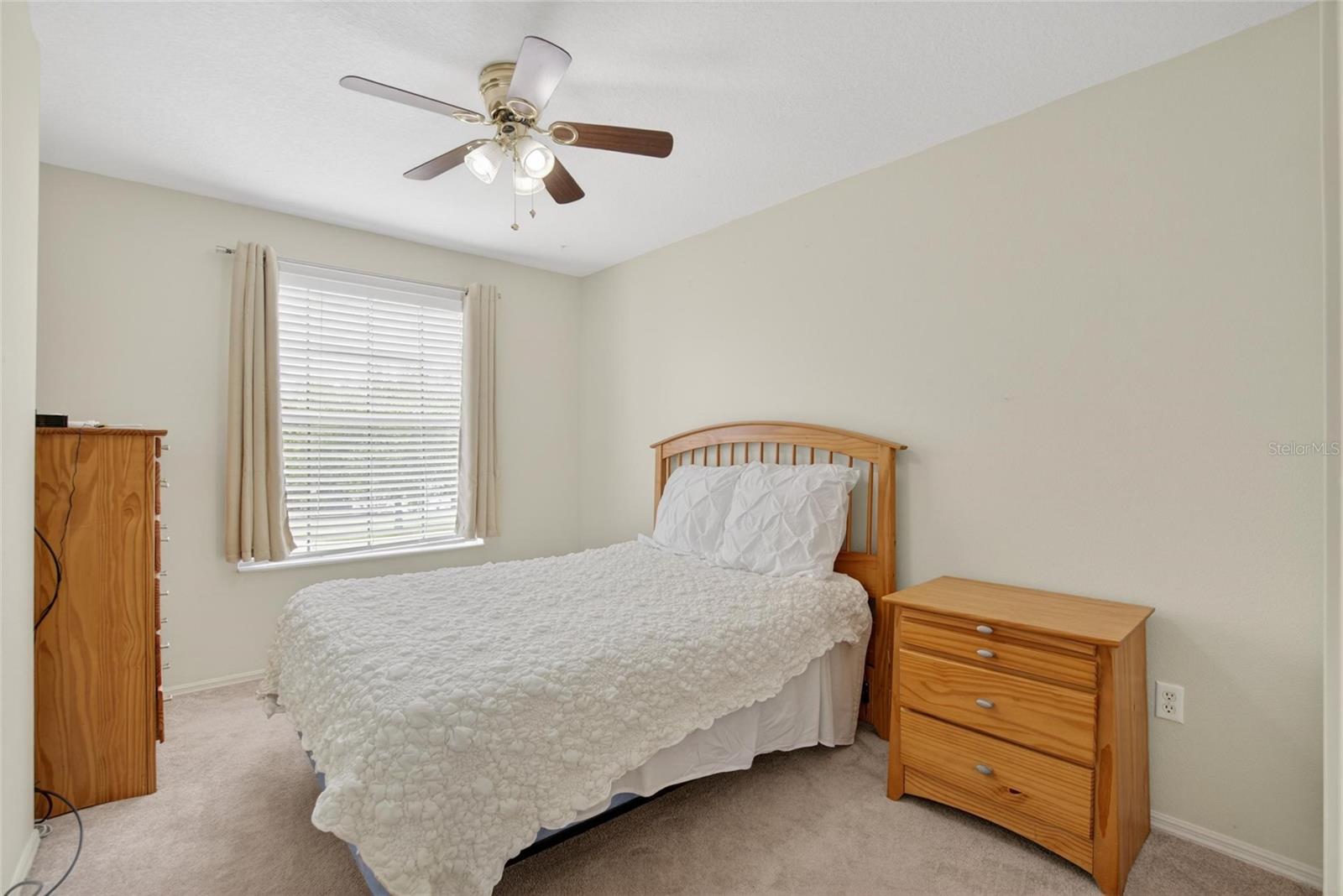 2605 OLEANDER LAKES DR — photo 40