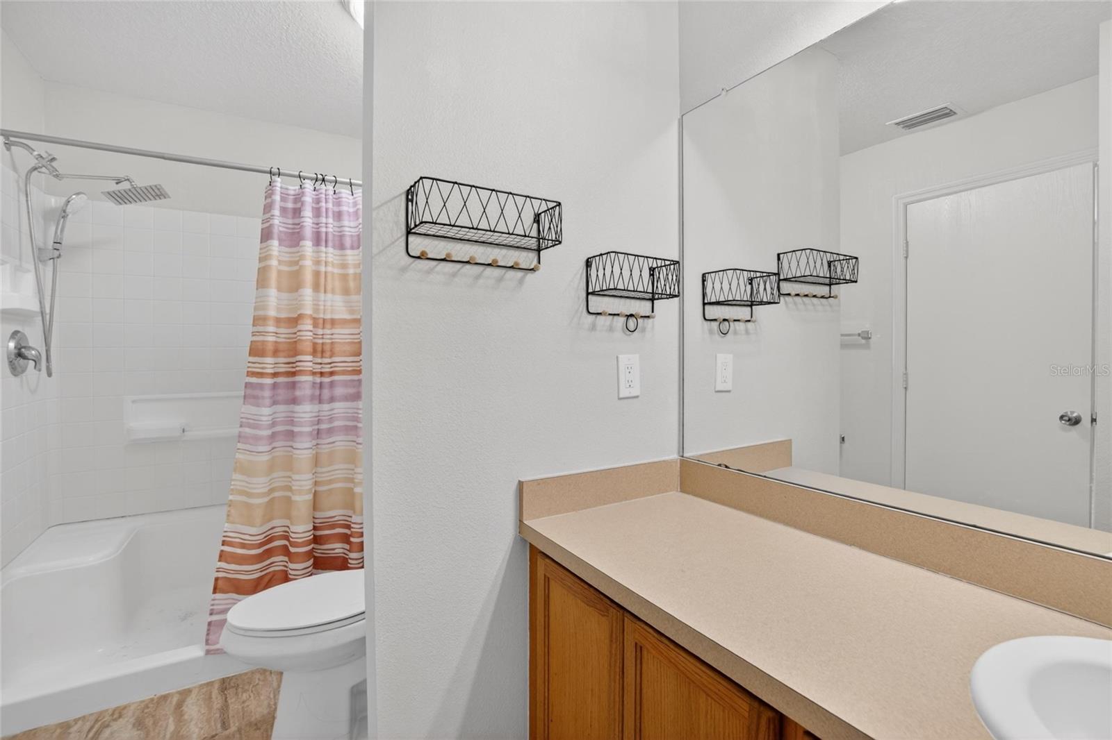 2605 OLEANDER LAKES DR — photo 28