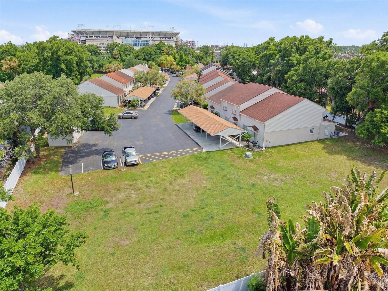 3348 W HIDDEN HAVEN CT — photo 41