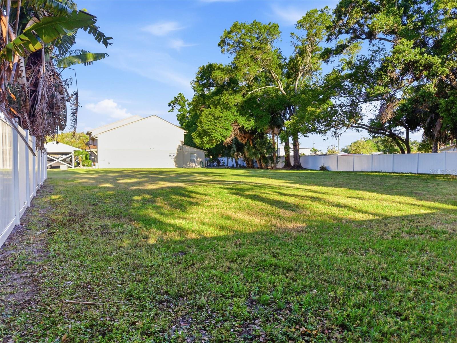 3348 W HIDDEN HAVEN CT — photo 11