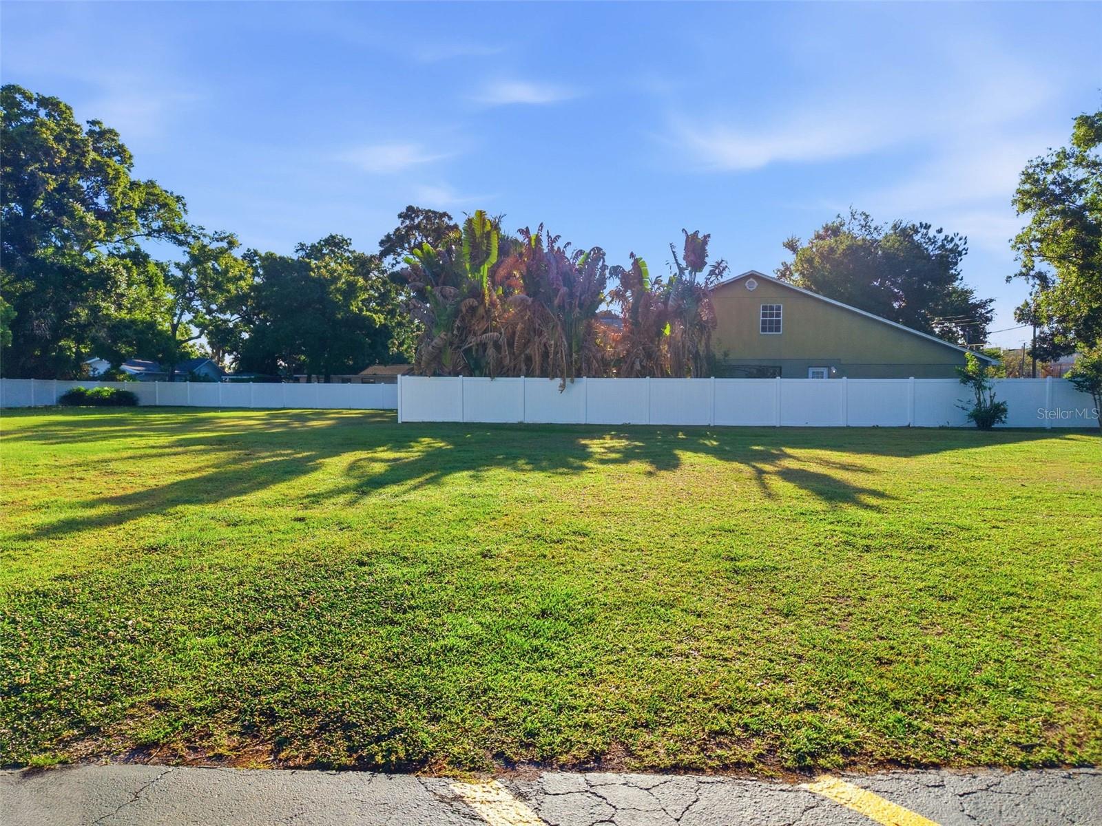 3348 W HIDDEN HAVEN CT — photo 18