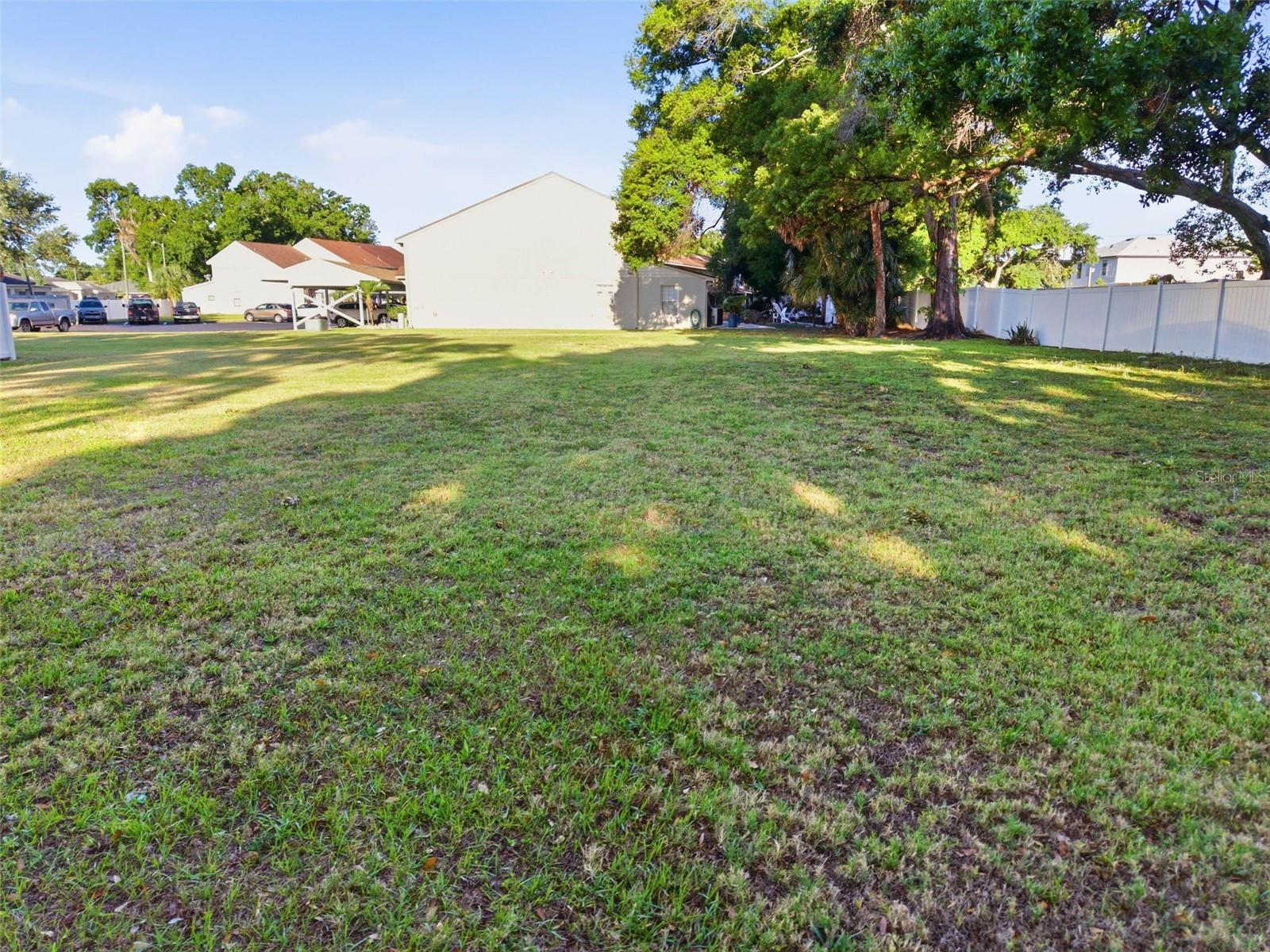 3348 W HIDDEN HAVEN CT — photo 8