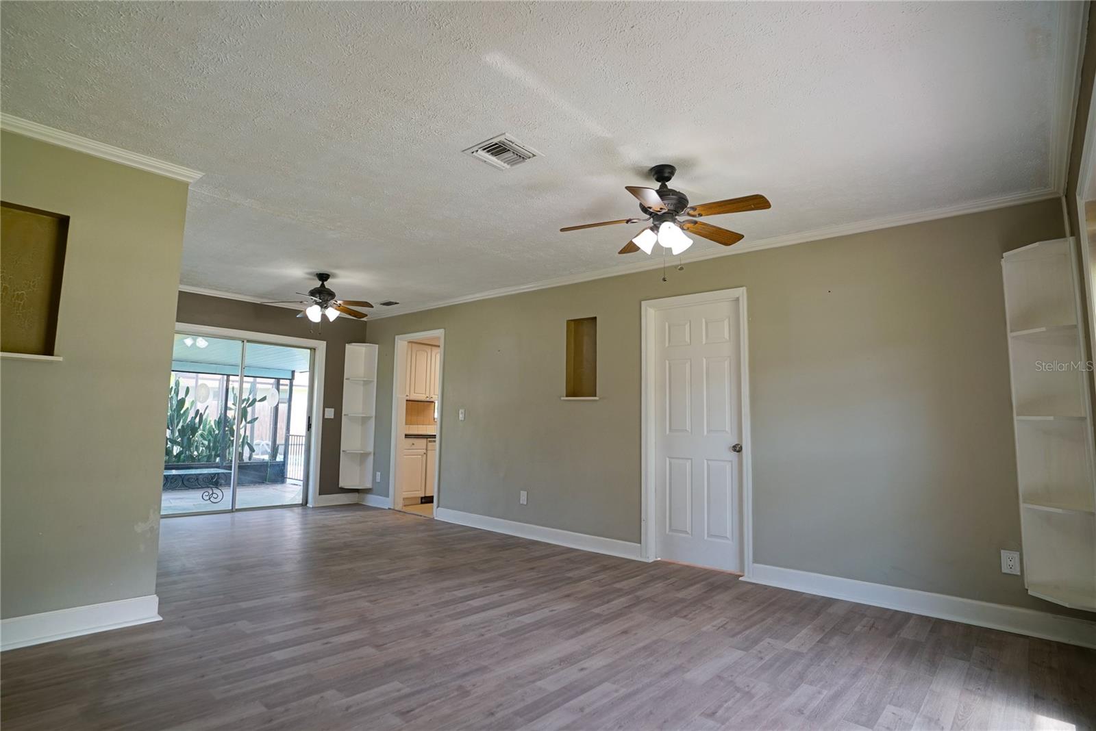 3320 LAS BRISAS DR — photo 4