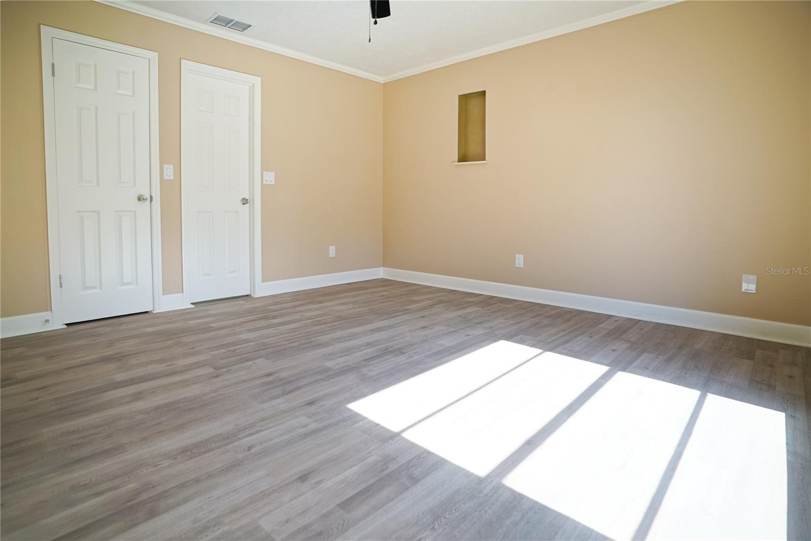 3320 LAS BRISAS DR — photo 8