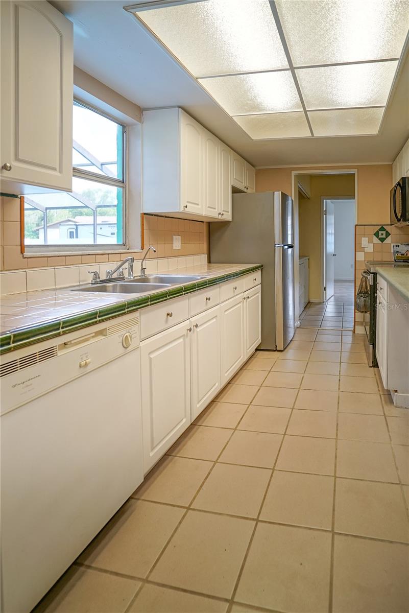 3320 LAS BRISAS DR — photo 5
