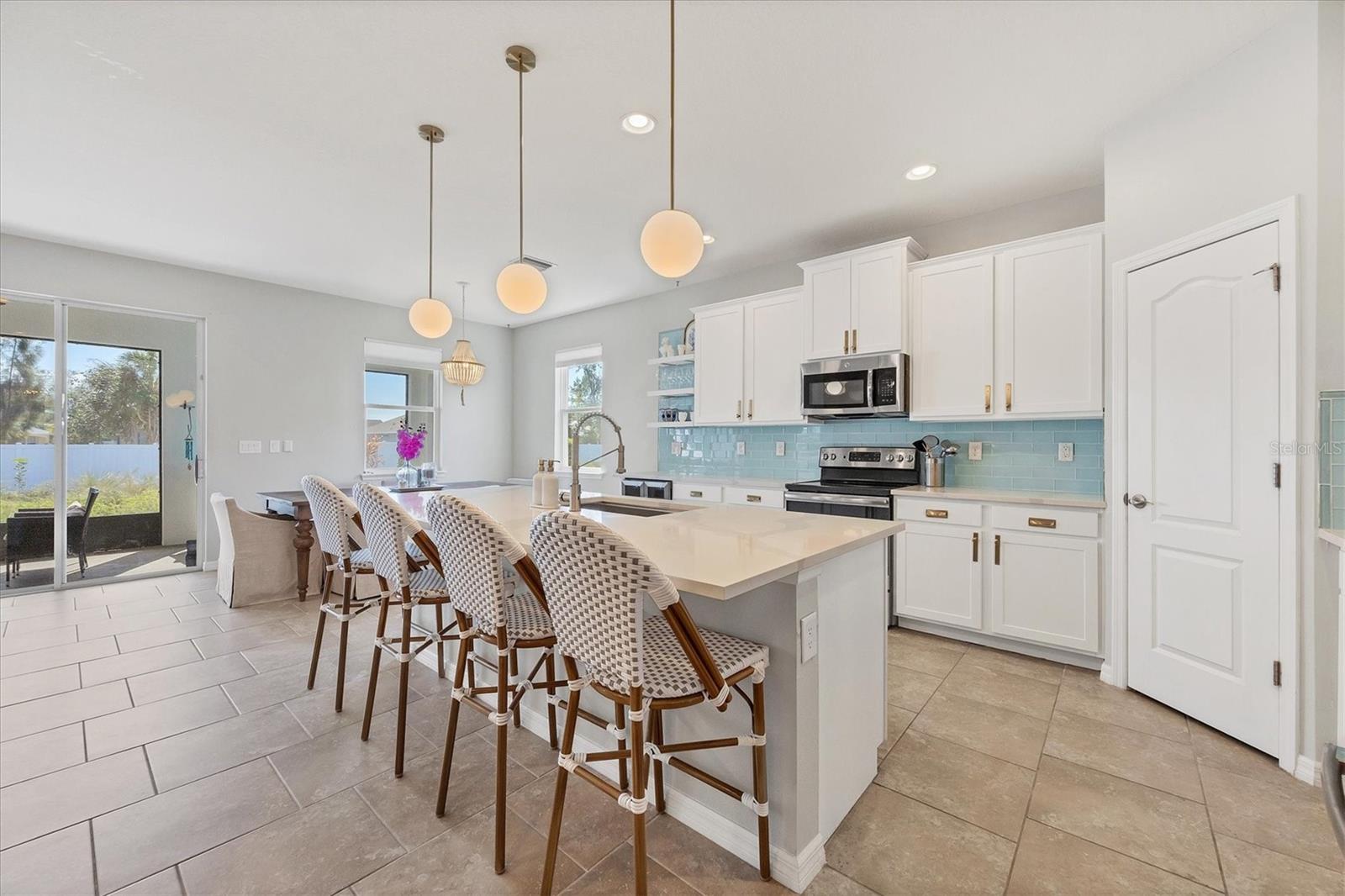 5333 CHARLIE BROWN LN — photo 8
