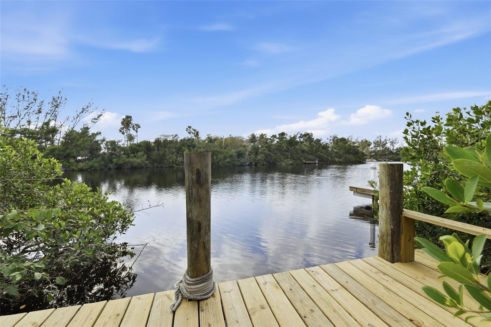8456 MIDNIGHT PASS RD — photo 24