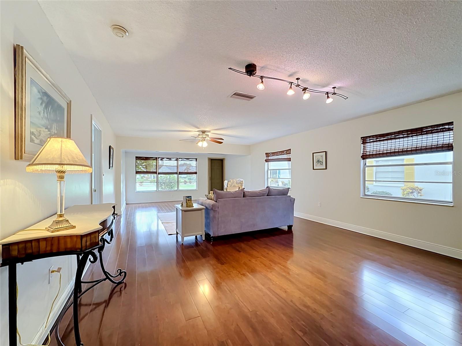 4523 W INDEPENDENCE DR W — photo 22