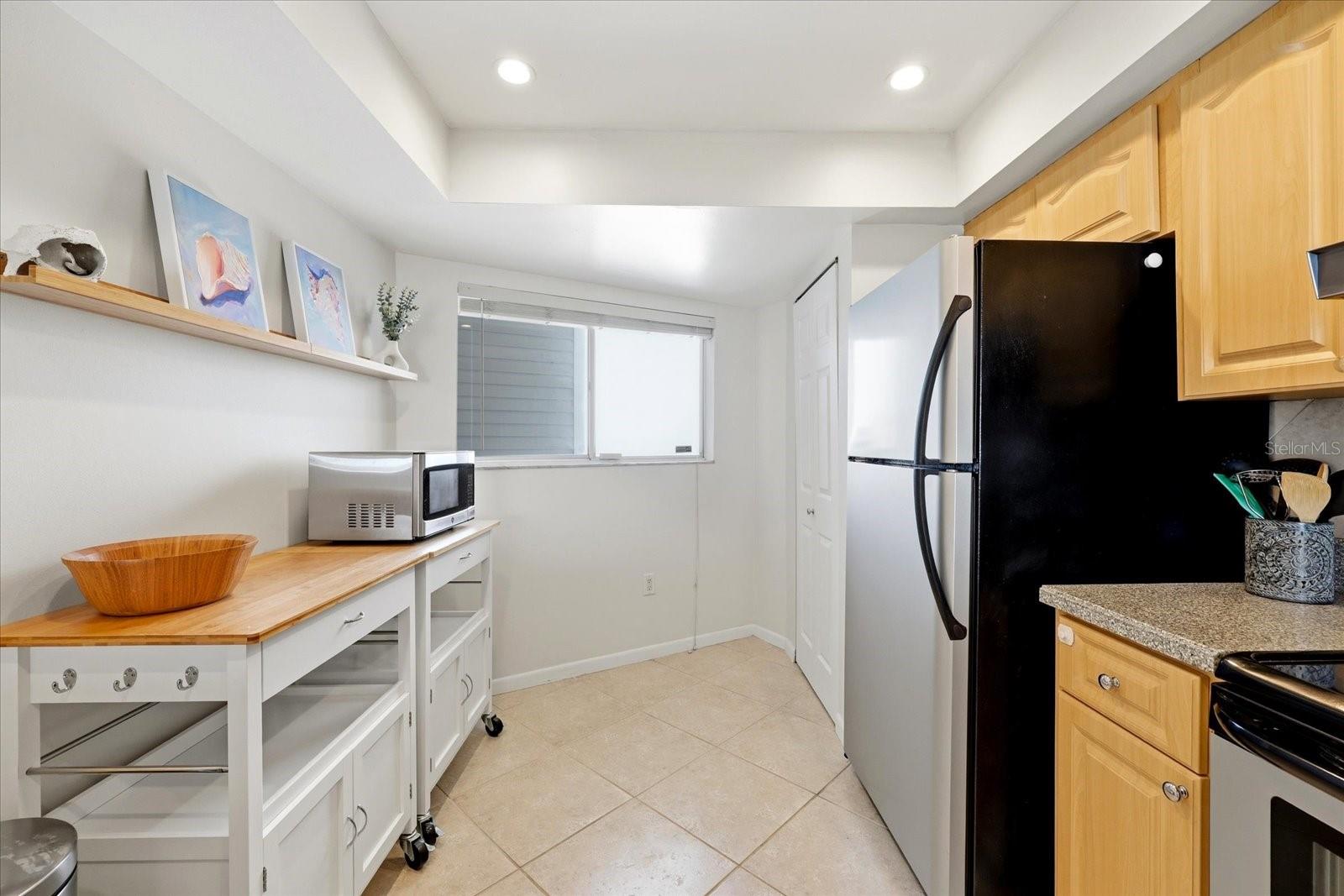 610 ISLAND WAY #607 — photo 10