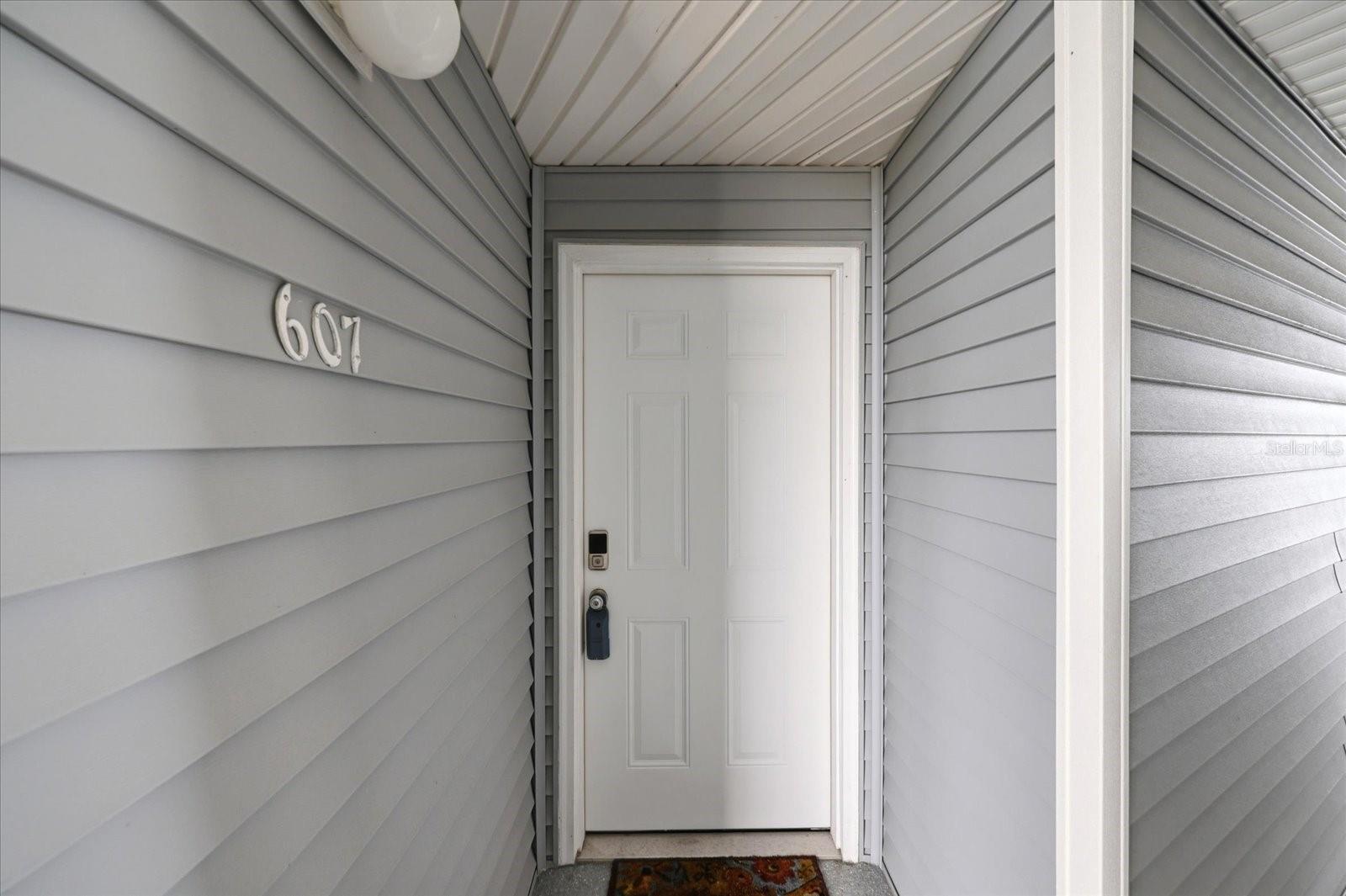 610 ISLAND WAY #607 — photo 4