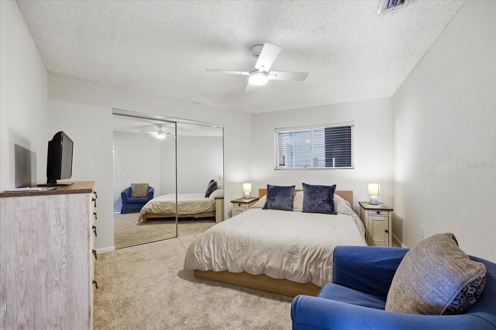 610 ISLAND WAY #607 — photo 19