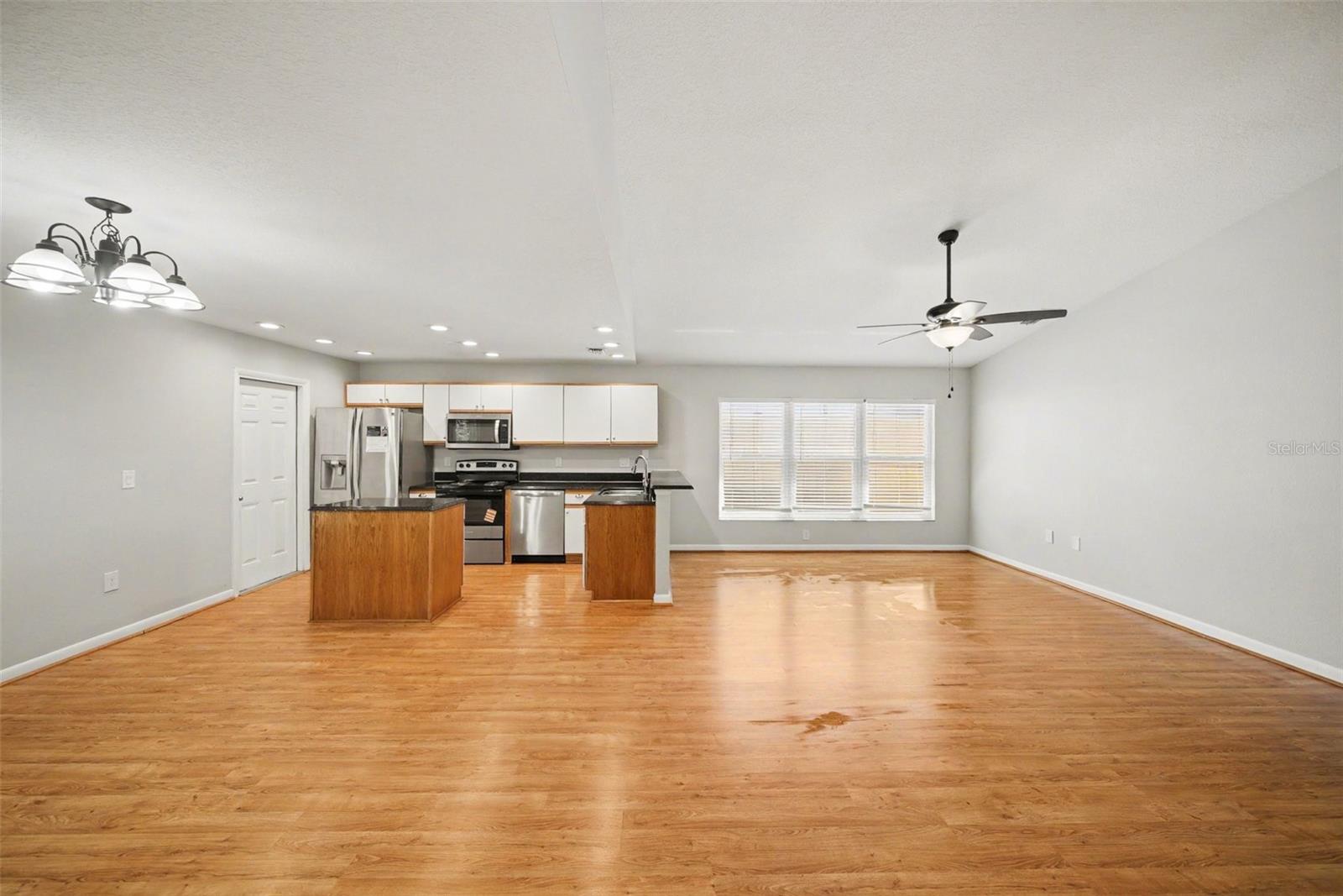 2424 CAMDEN OAKS PL — photo 7