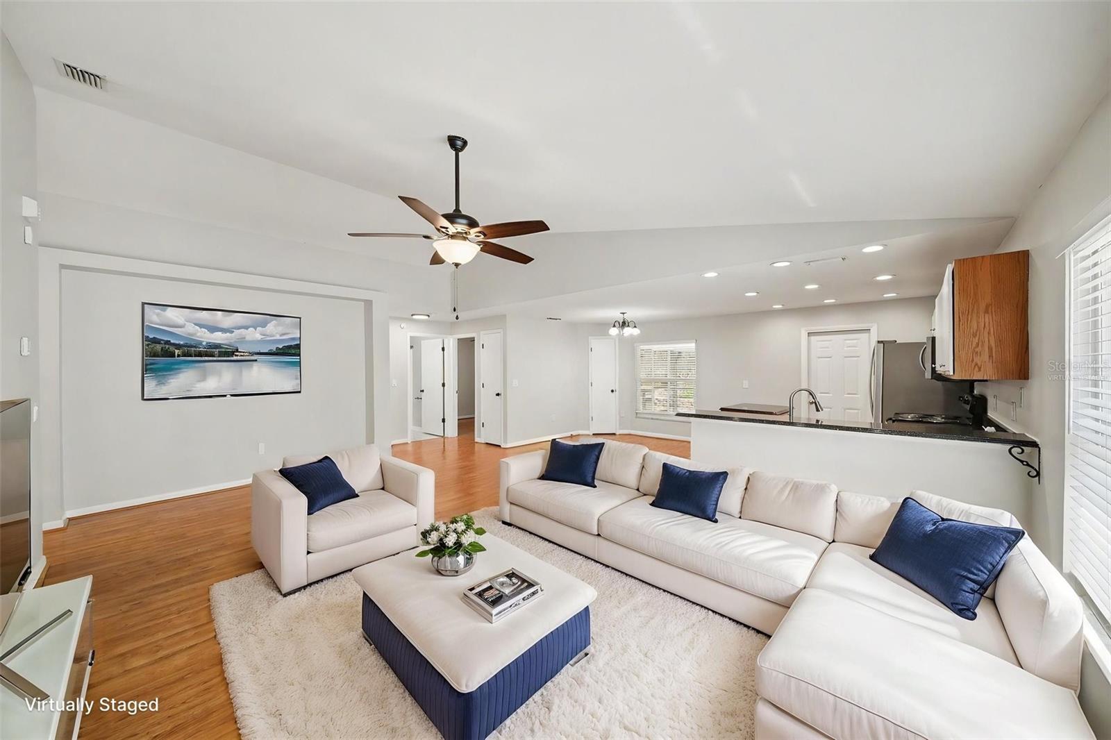 2424 CAMDEN OAKS PL — photo 9