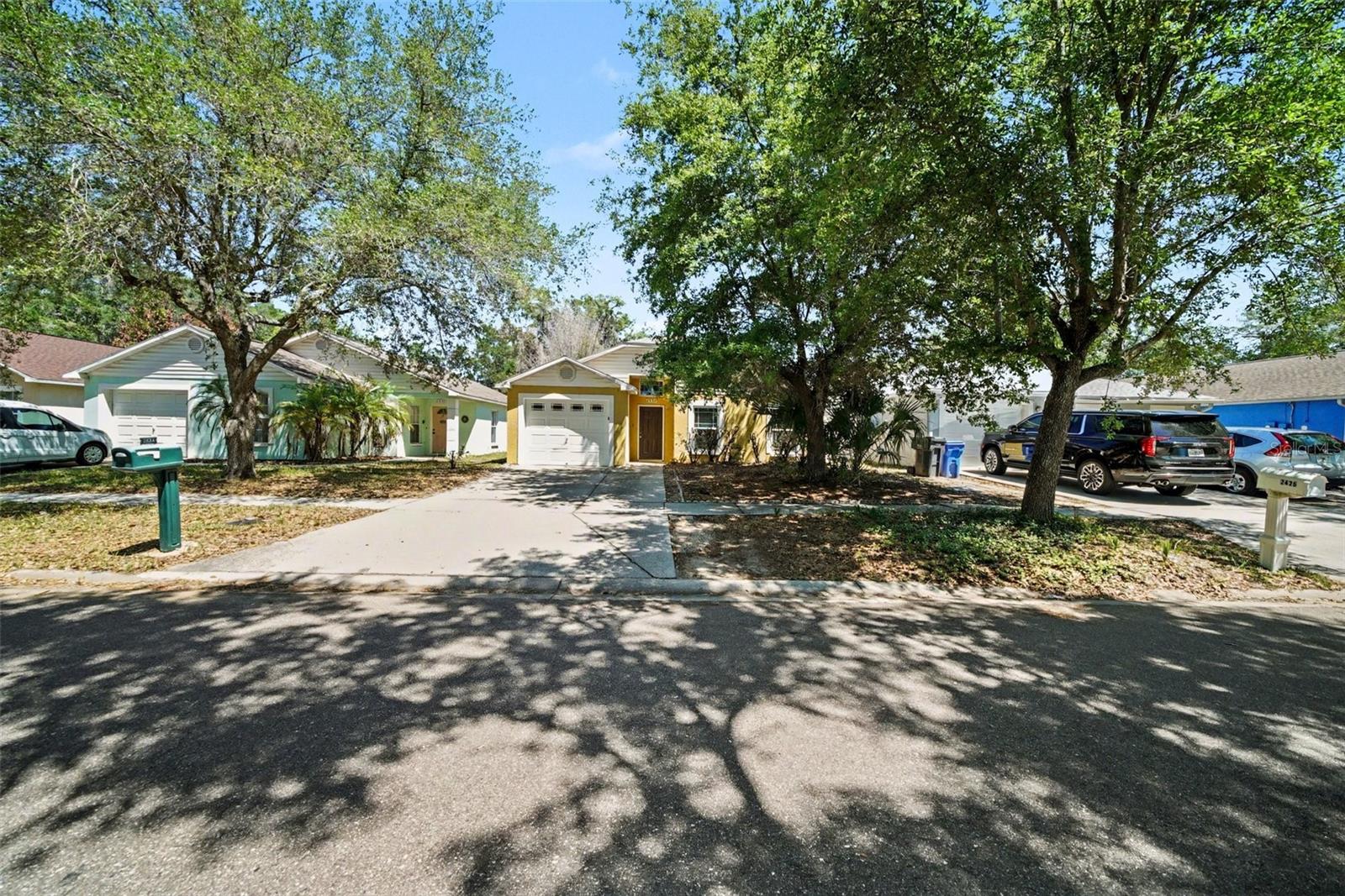 2424 CAMDEN OAKS PL — photo 2
