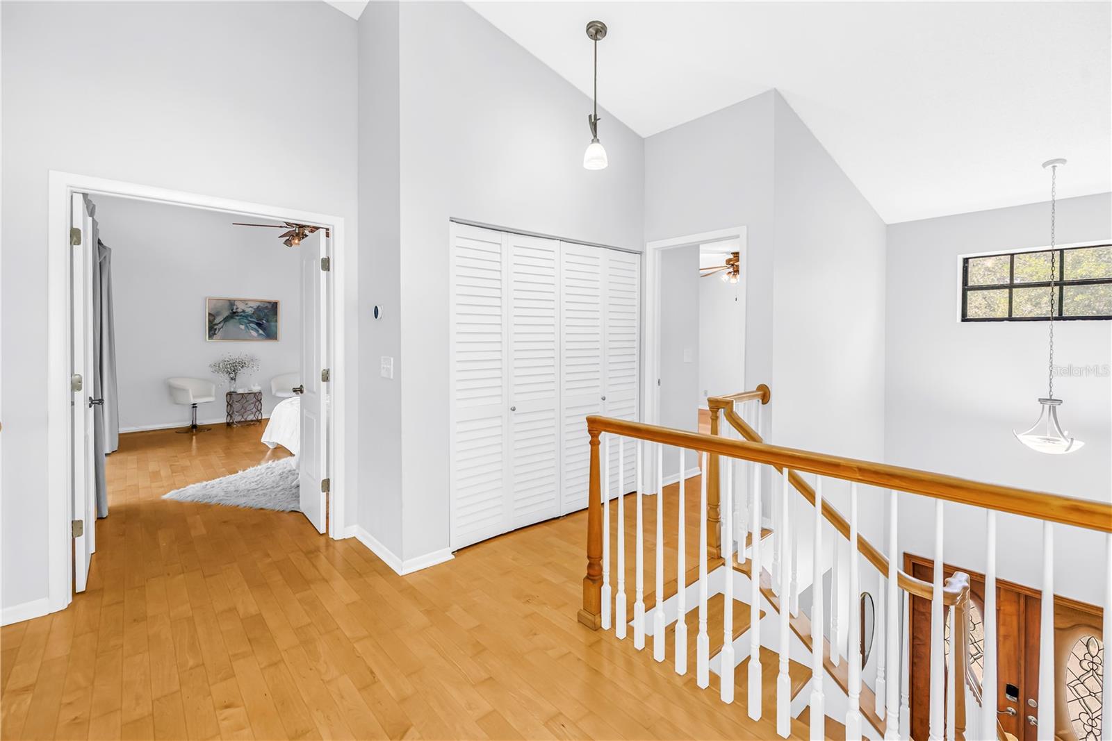 1092 SANABEL CT NE — photo 27